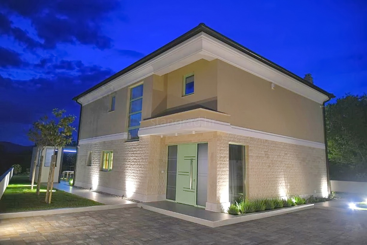 Krk, okolica, mediteranska vila s prostornim vrtom!
