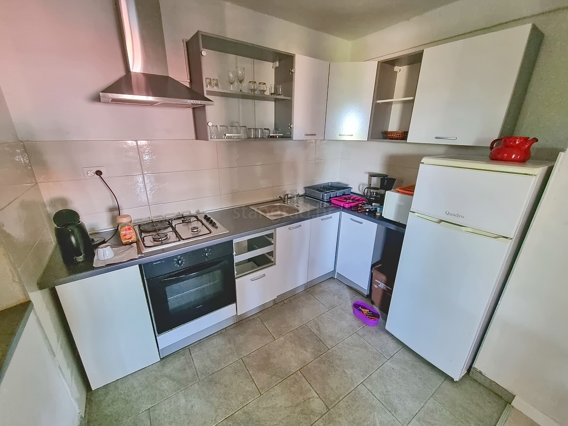Šilo, hiša s 3 apartmaji in čudovitim pogledom na morje!