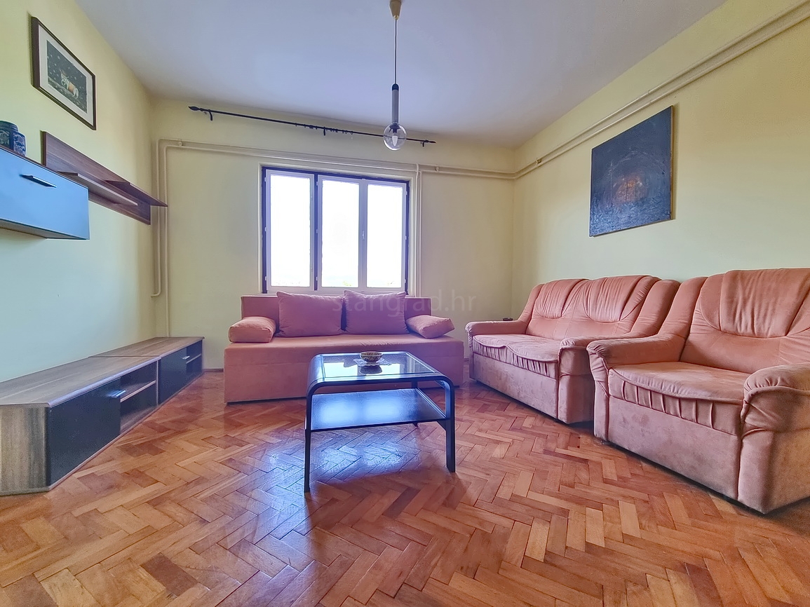 Šilo, hiša s 3 apartmaji in čudovitim pogledom na morje!