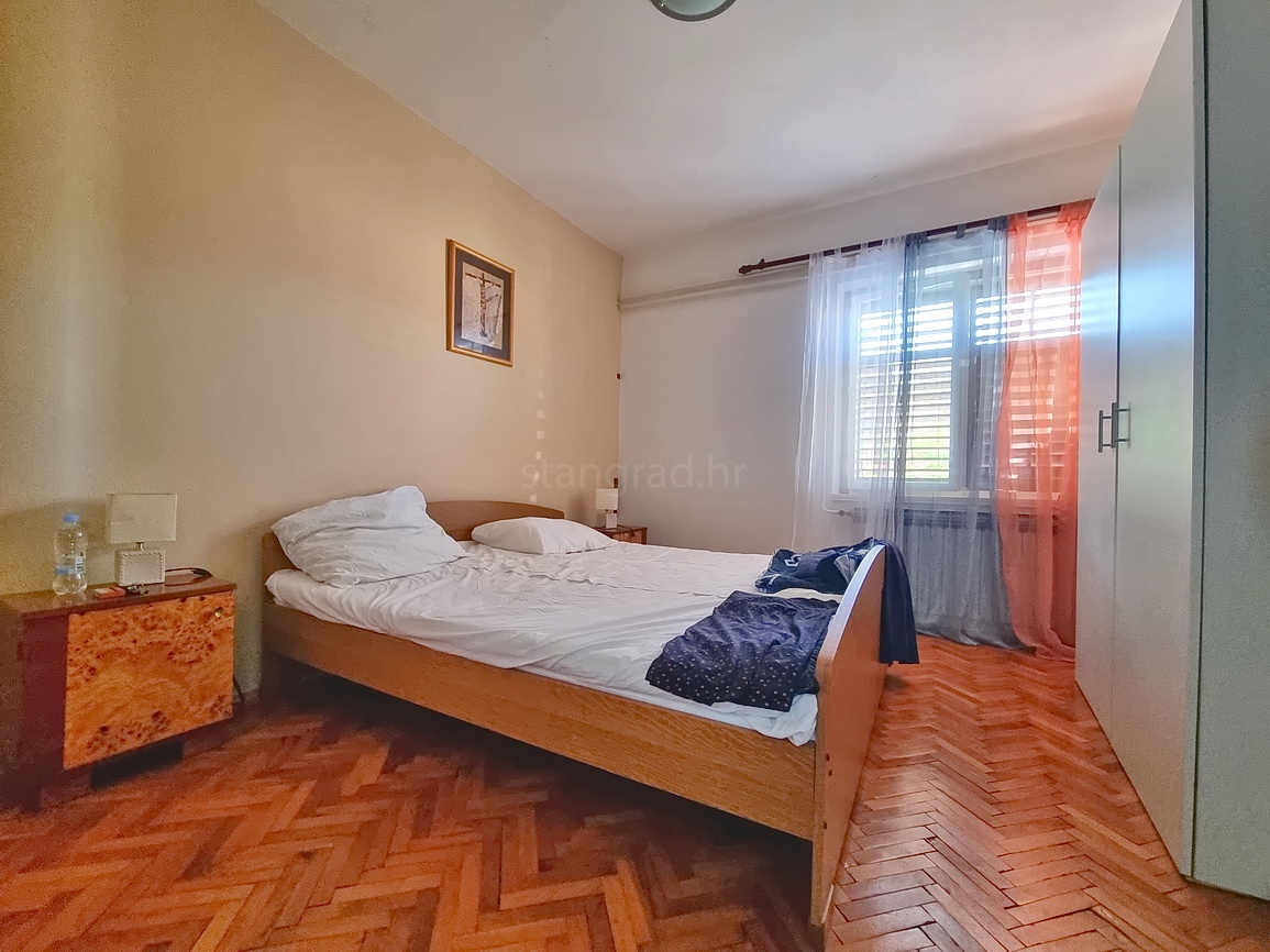 Šilo, hiša s 3 apartmaji in čudovitim pogledom na morje!