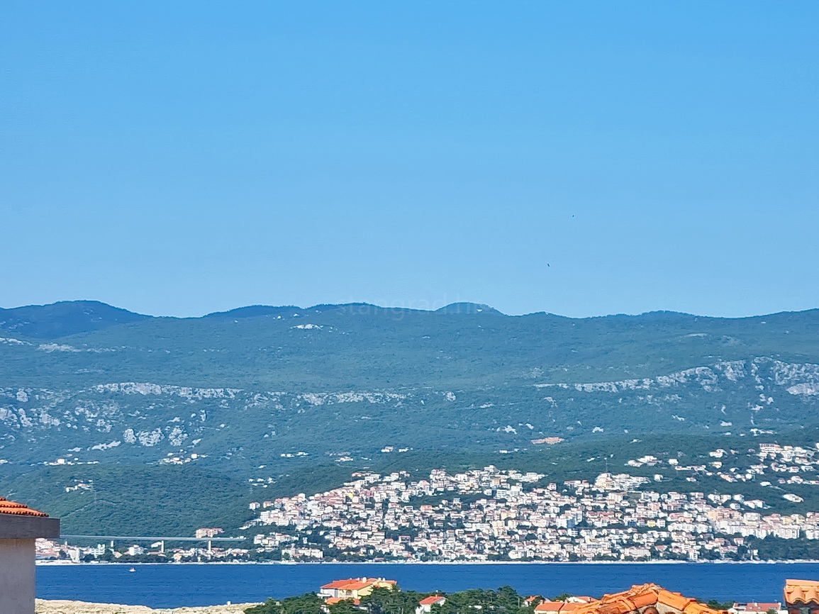 Šilo, hiša s 3 apartmaji in čudovitim pogledom na morje!