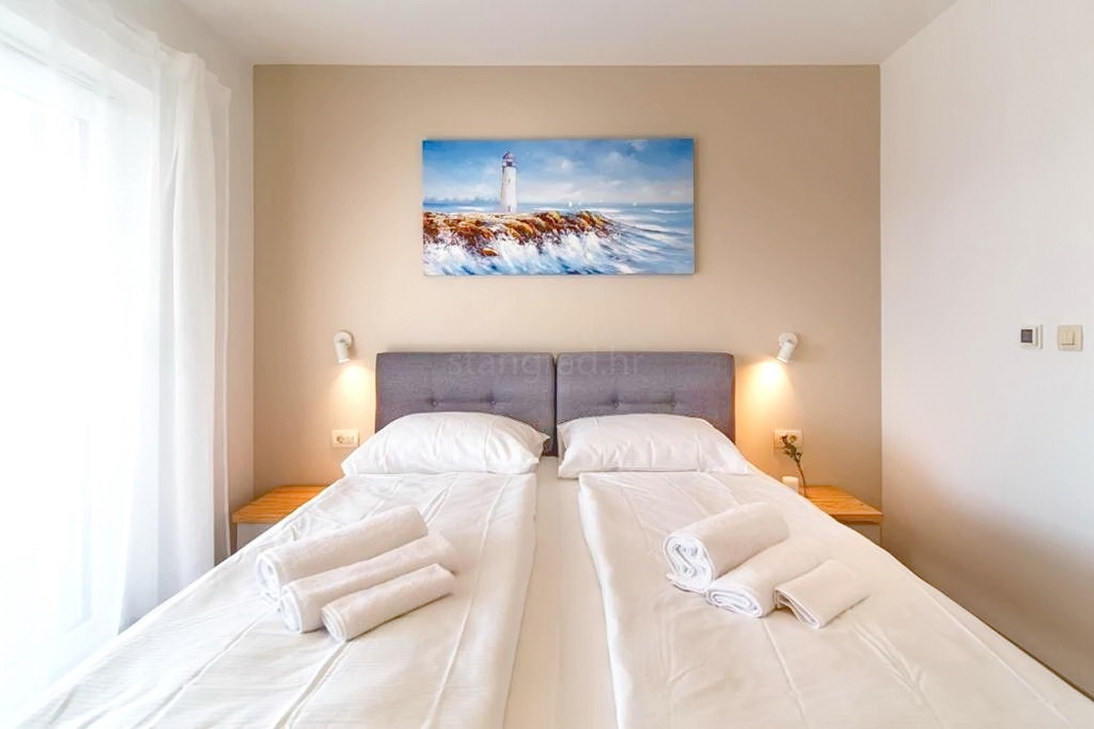Malinska, luksuzna mediteranska vila z bazenom in pogledom na morje!