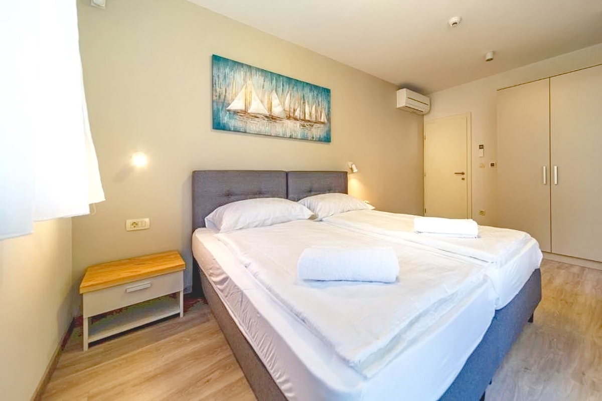 Malinska, luksuzna mediteranska vila z bazenom in pogledom na morje!