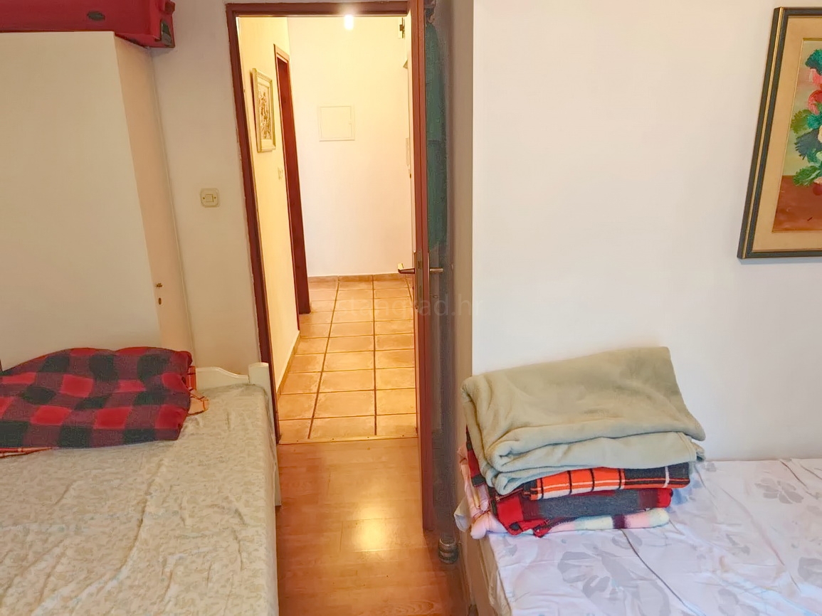 Crikvenica, enosobno stanovanje v 1. nadstropju blizu morja!