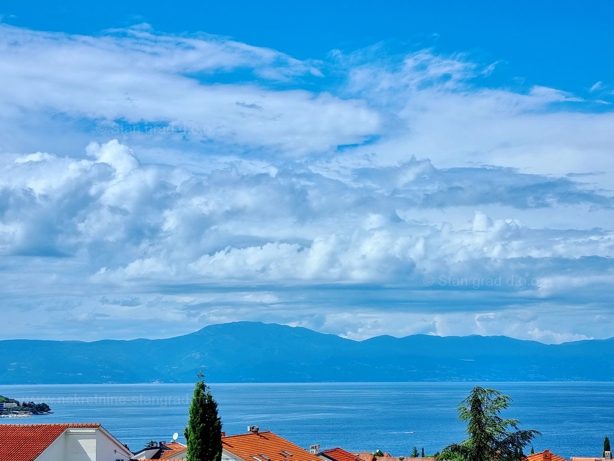 Malinska, nov apartma v 2. nadstropju s pogledom na morje, PRODAJA!