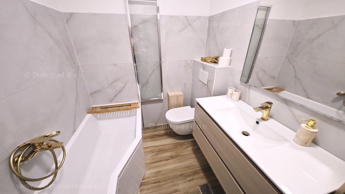Crikvenica center, na novo prenovljeno stanovanje na odlični lokaciji!