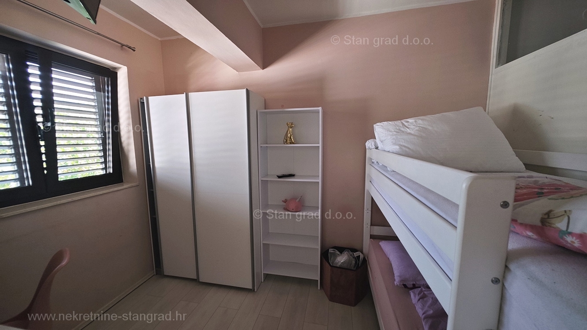 Crikvenica center, na novo prenovljeno stanovanje na odlični lokaciji!
