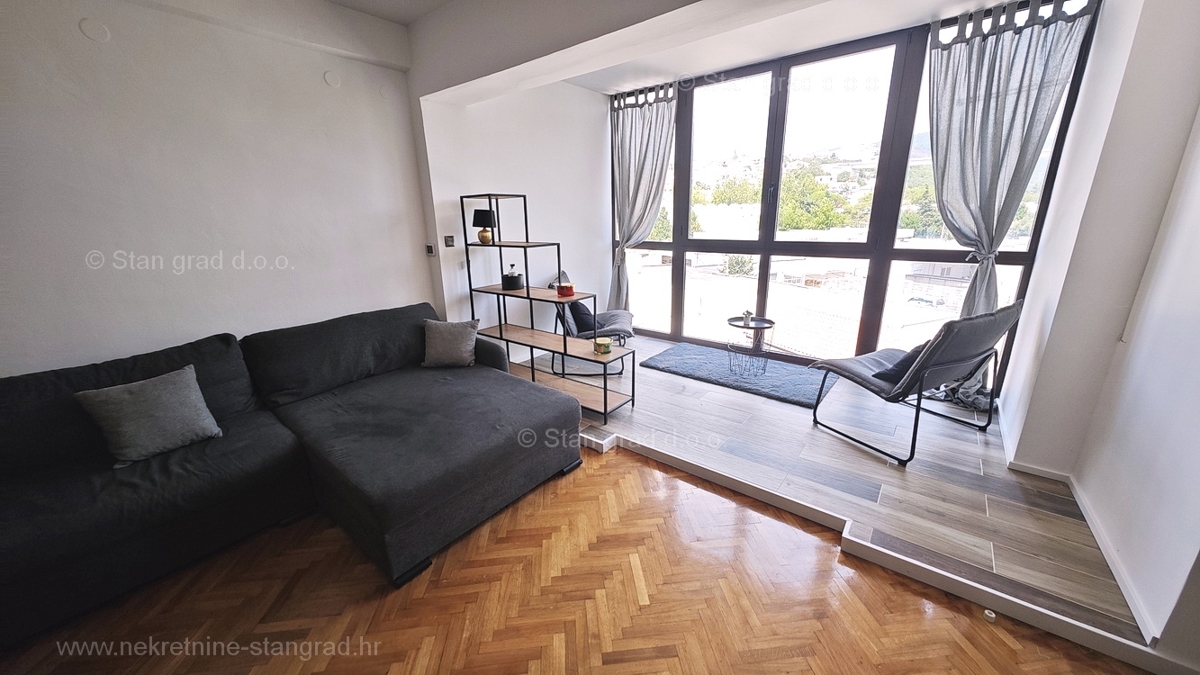 Crikvenica center, na novo prenovljeno stanovanje na odlični lokaciji!