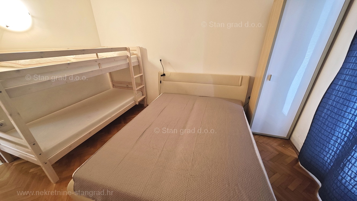 Uvala Soline, opremljeno stanovanje v pritličju stavbe!