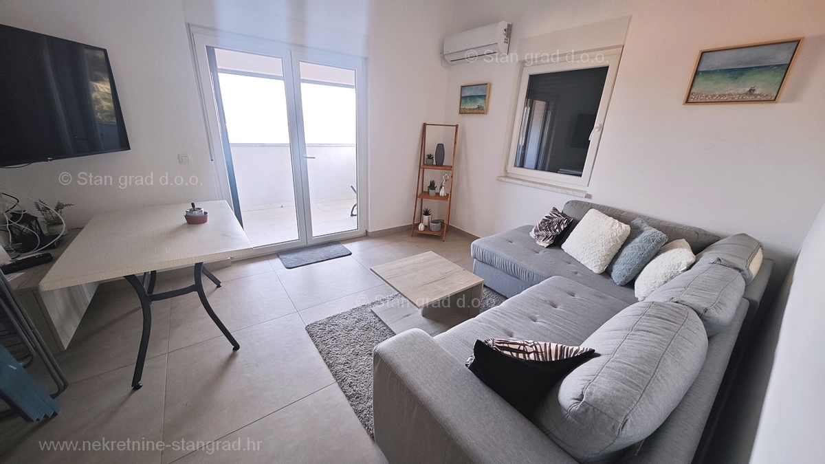 Uvala Soline, apartma v 2. nadstropju s pogledom na morje!