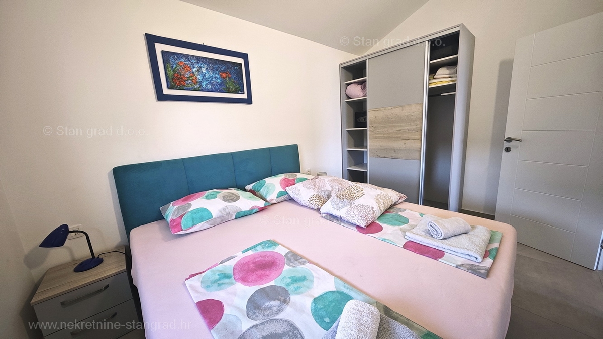 Uvala Soline, apartma v 2. nadstropju s pogledom na morje!