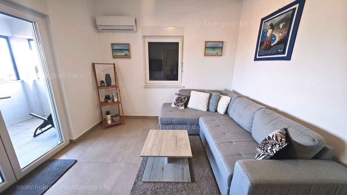 Uvala Soline, apartma v 2. nadstropju s pogledom na morje!