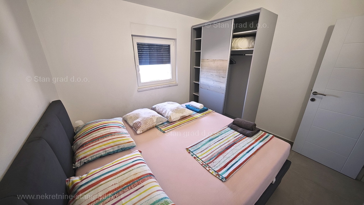 Uvala Soline, apartma v 2. nadstropju s pogledom na morje!