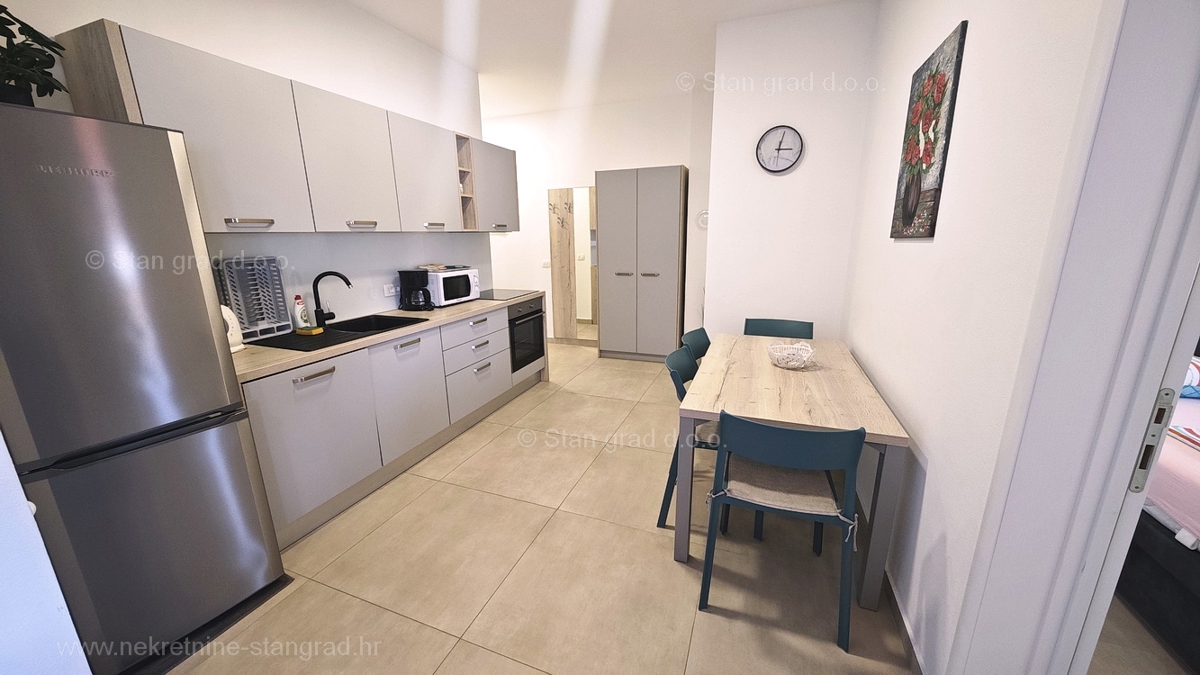 Uvala Soline, apartma v 2. nadstropju s pogledom na morje!