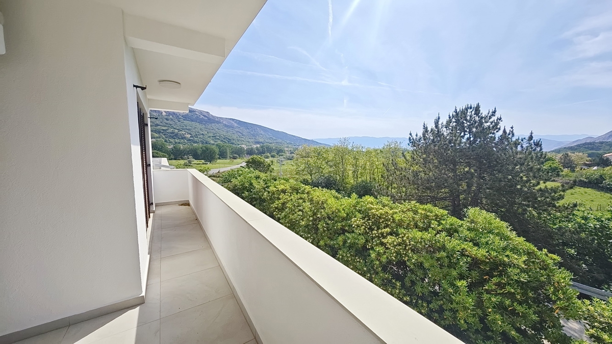 Baška, pritličje stanovanje na mirni lokaciji!