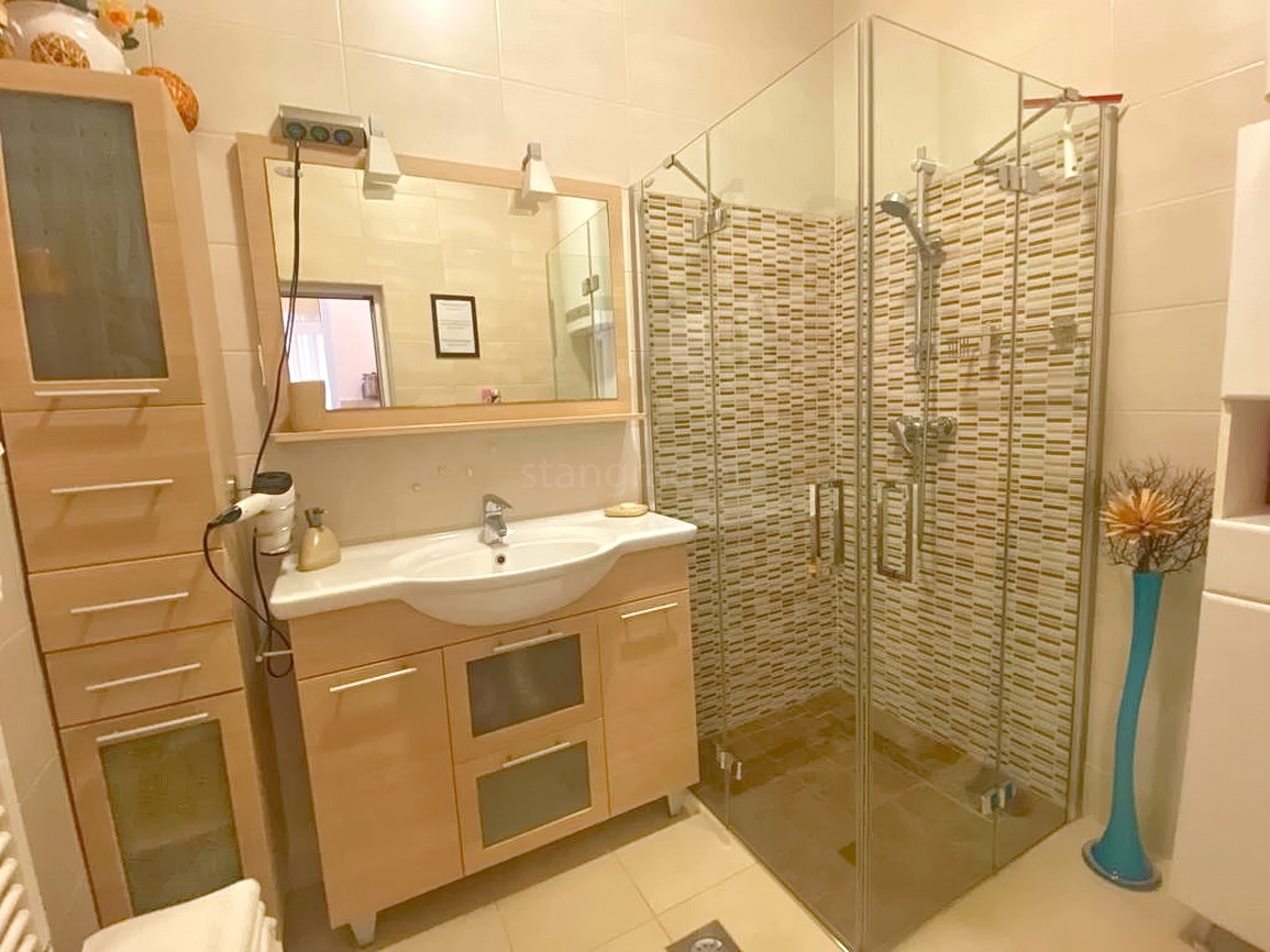 Baška, opremljen apartma prva vrsta do morja!