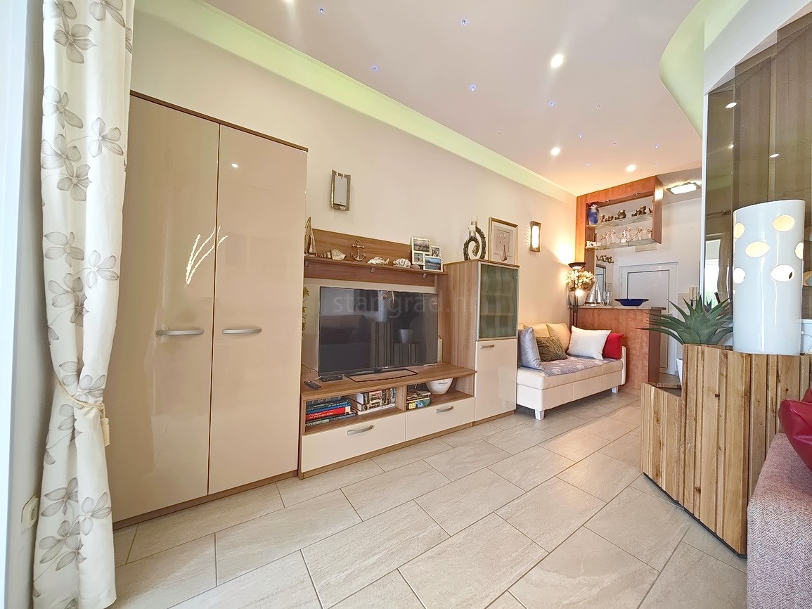 Baška, opremljen apartma prva vrsta do morja!