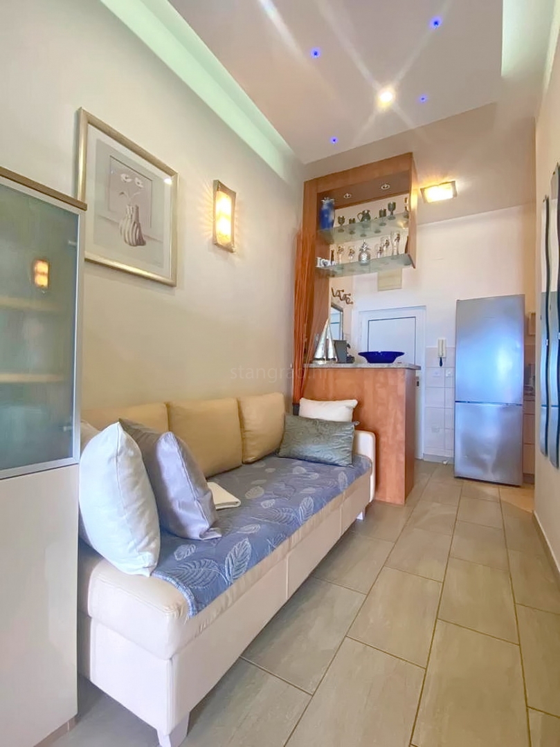 Baška, opremljen apartma prva vrsta do morja!