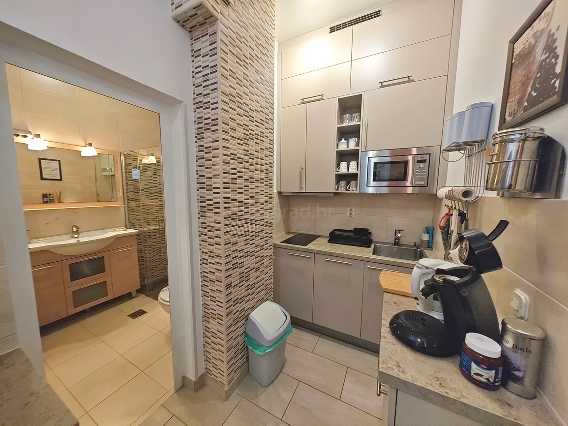 Baška, opremljen apartma prva vrsta do morja!