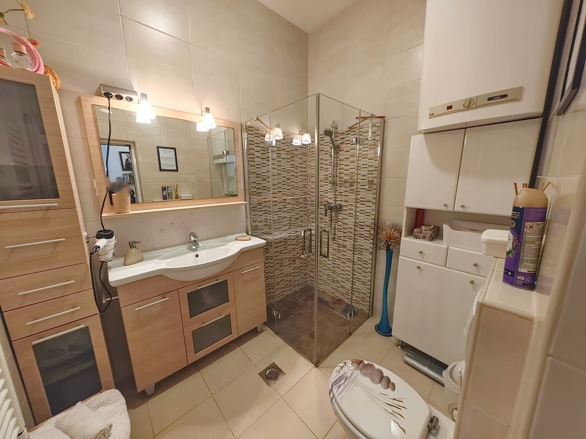 Baška, opremljen apartma prva vrsta do morja!