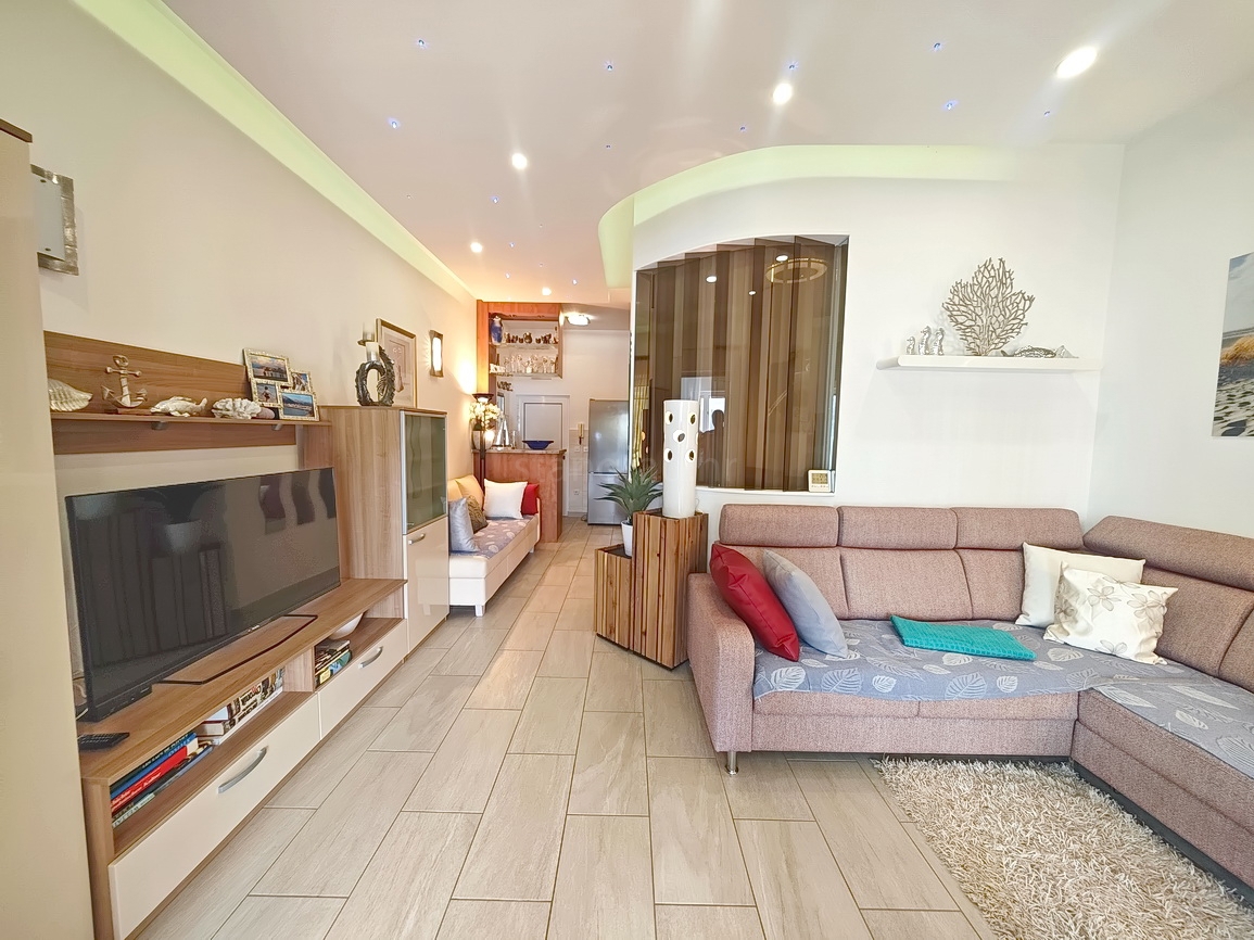 Baška, opremljen apartma prva vrsta do morja!