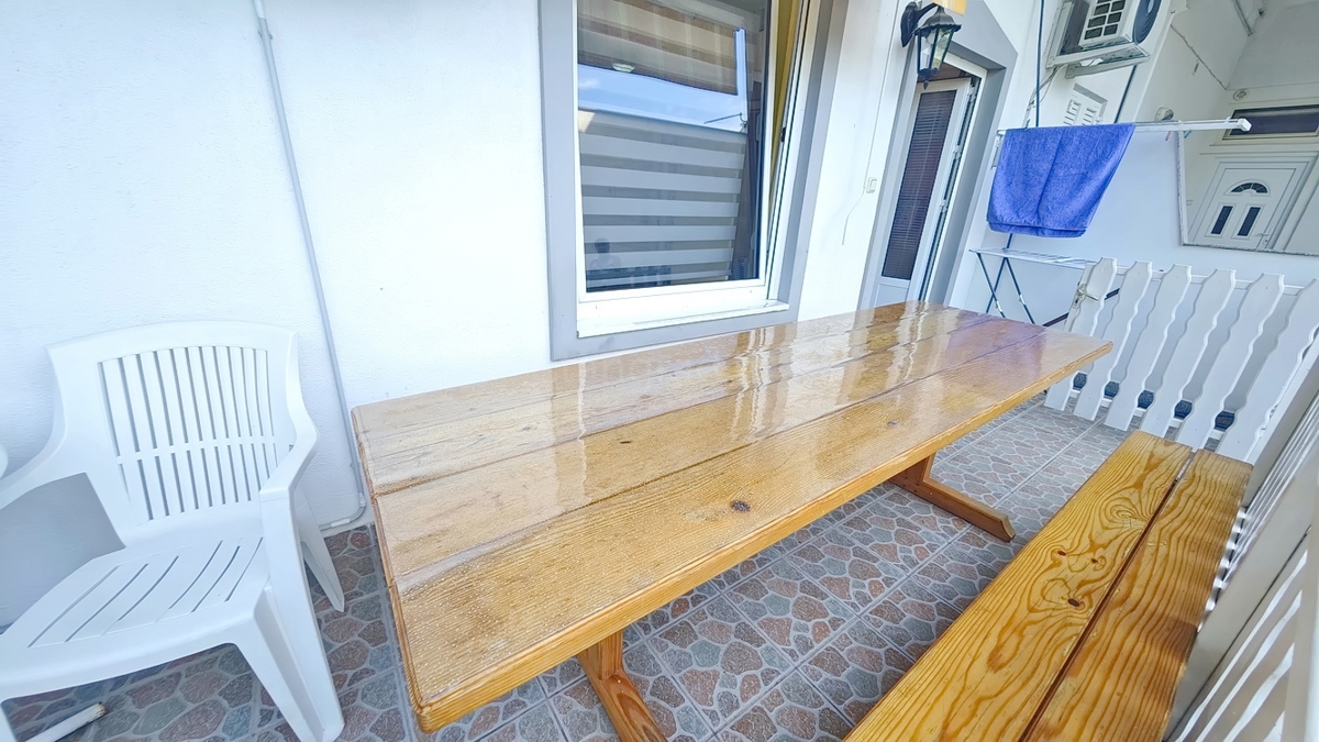 Njivice, 2 apartmaja v pritličju blizu morja!