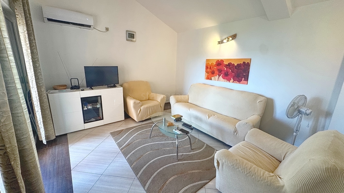 Zaliv Soline, apartma prva vrsta do morja!