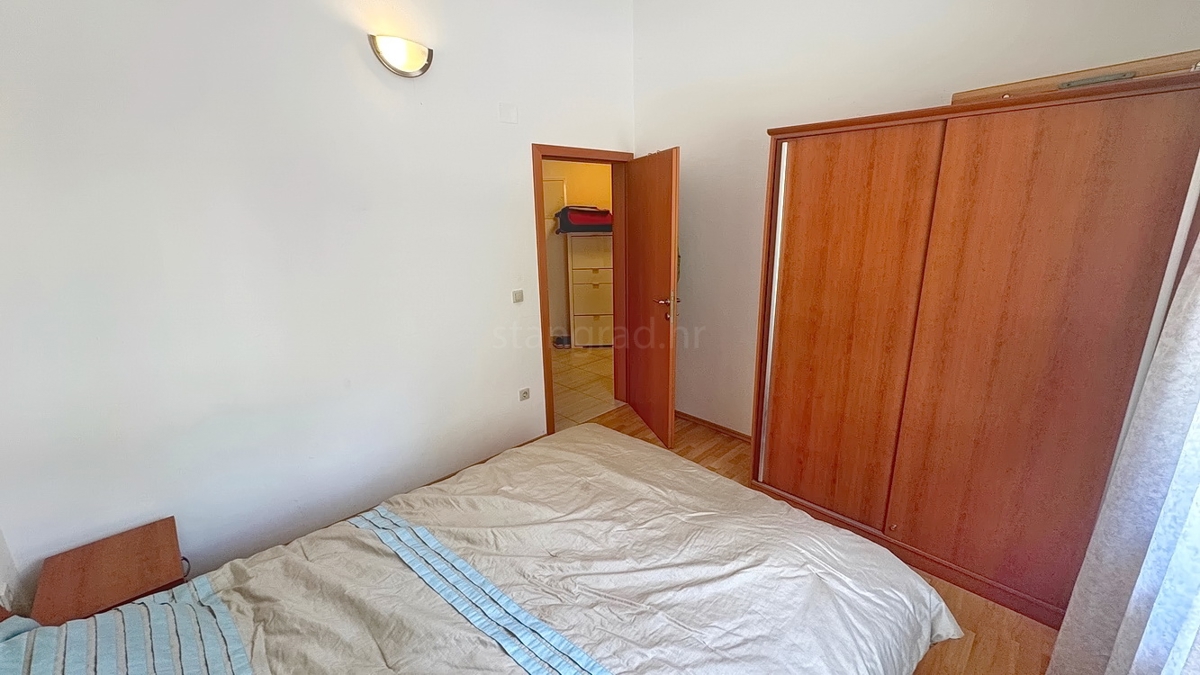 Zaliv Soline, apartma prva vrsta do morja!