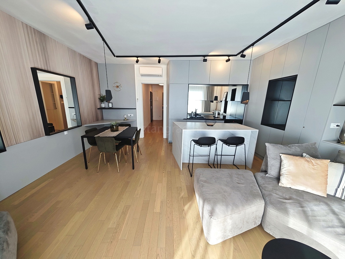 Mesto Krk, moderno pritlično stanovanje s pogledom na morje!