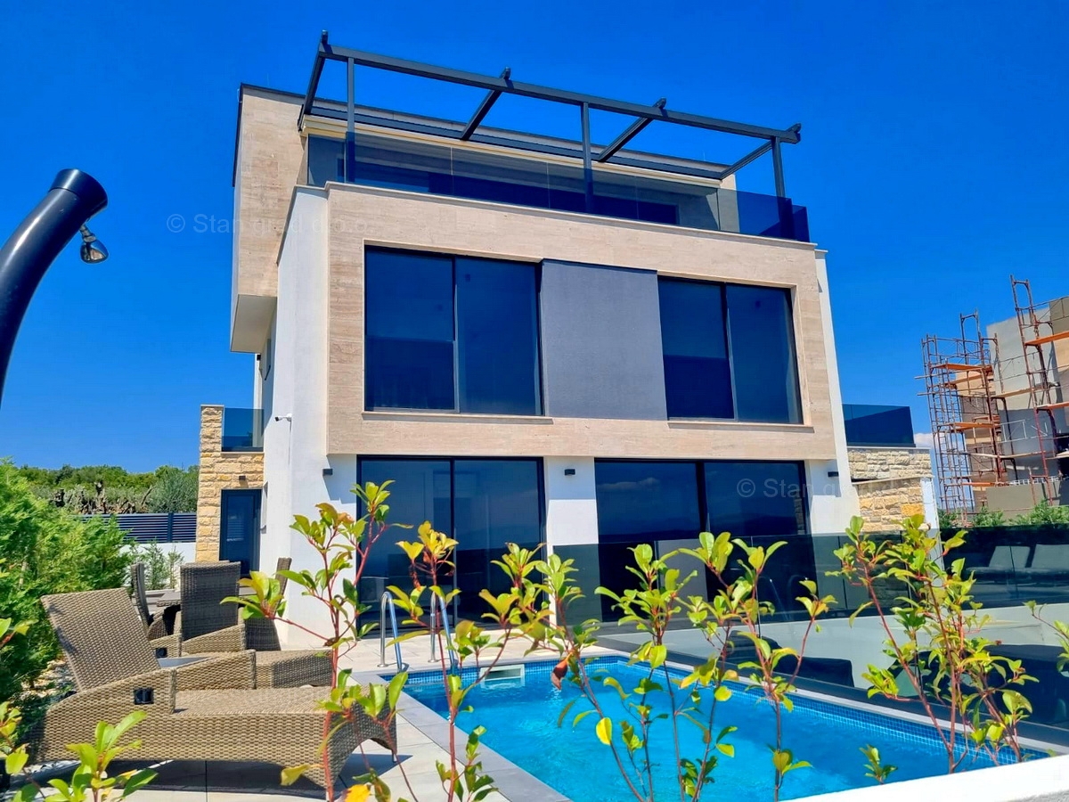 Krk, atraktiven penthouse s čudovitim pogledom na morje, PRODAJA!!