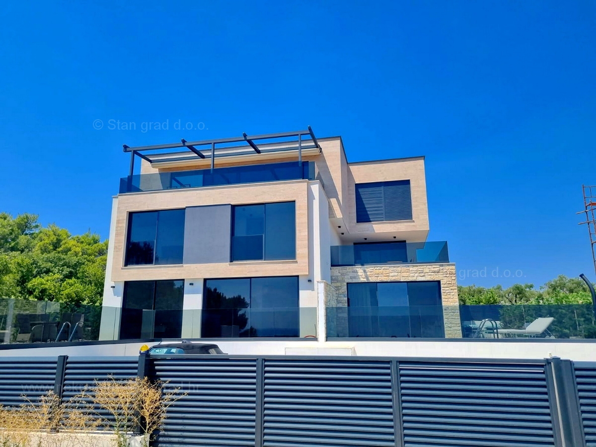 Krk, atraktiven penthouse s čudovitim pogledom na morje, PRODAJA!!