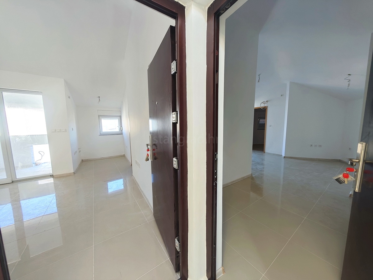 Šilo, prodamo izjemno stanovanje v drugem nadstropju na lokaciji blizu morja