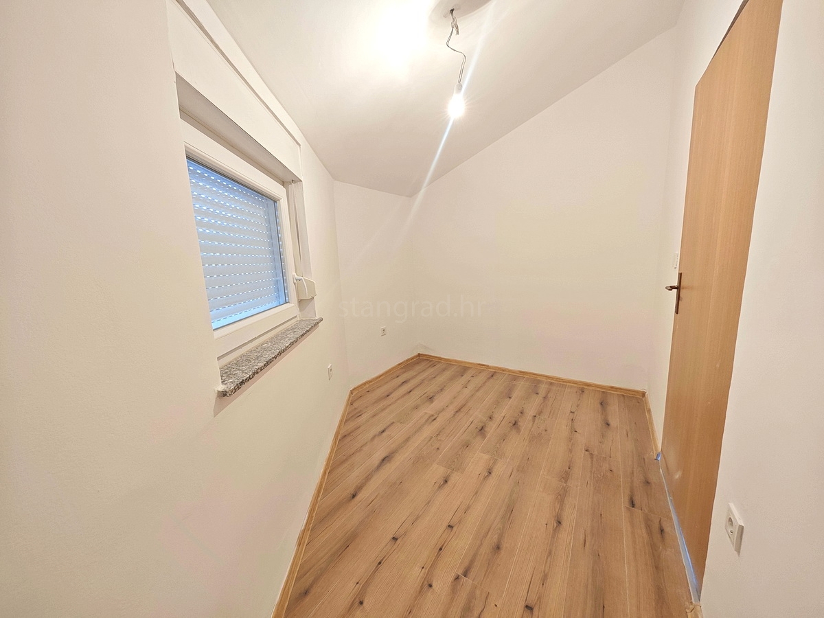 Šilo, prodamo izjemno stanovanje v drugem nadstropju na lokaciji blizu morja