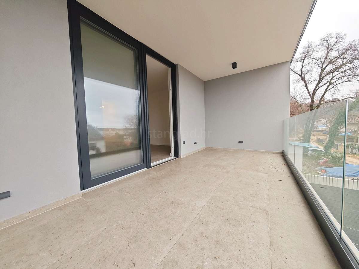 Omišalj, prodaja, izjemen apartma v prvem nadstropju blizu morja!