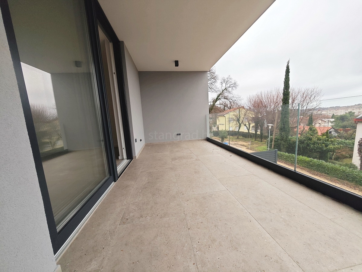 Omišalj, prodaja, izjemen apartma v prvem nadstropju blizu morja!