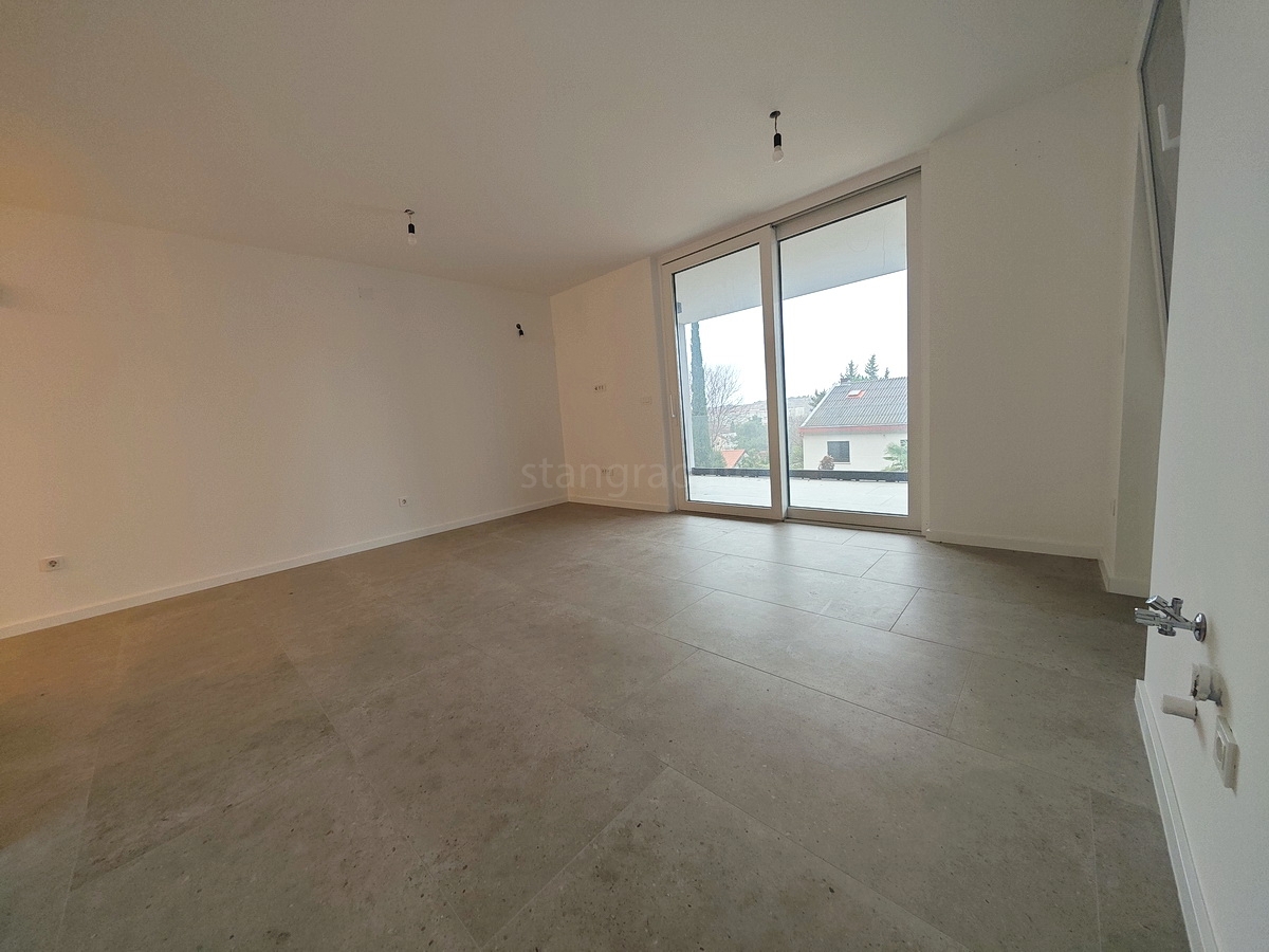 Omišalj, prodaja, izjemen apartma v prvem nadstropju blizu morja!