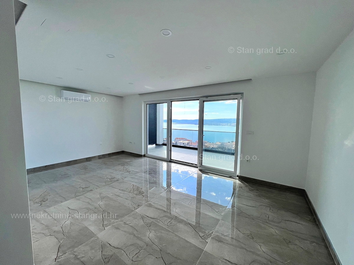 Crikvenica, nov apartma v pritličju s pogledom na morje!