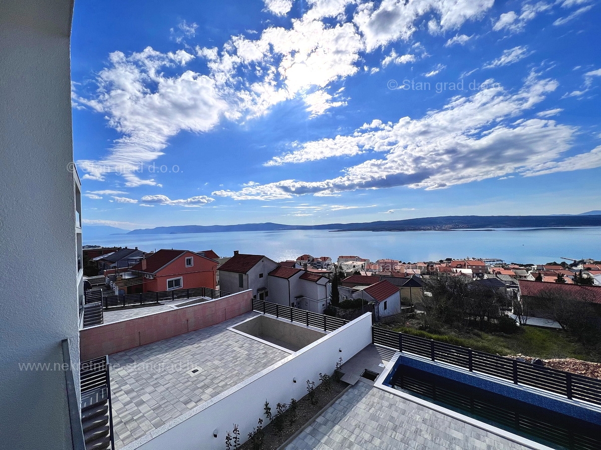 Crikvenica, nov apartma v pritličju s pogledom na morje!