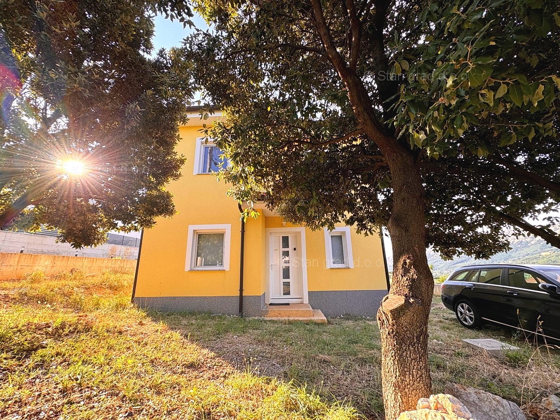 Baška, hiša s prostornim vrtom na mirni lokaciji!