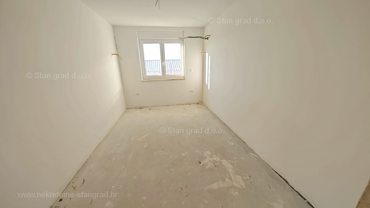 Njivice, dvosobni apartma s pogledom na morje!