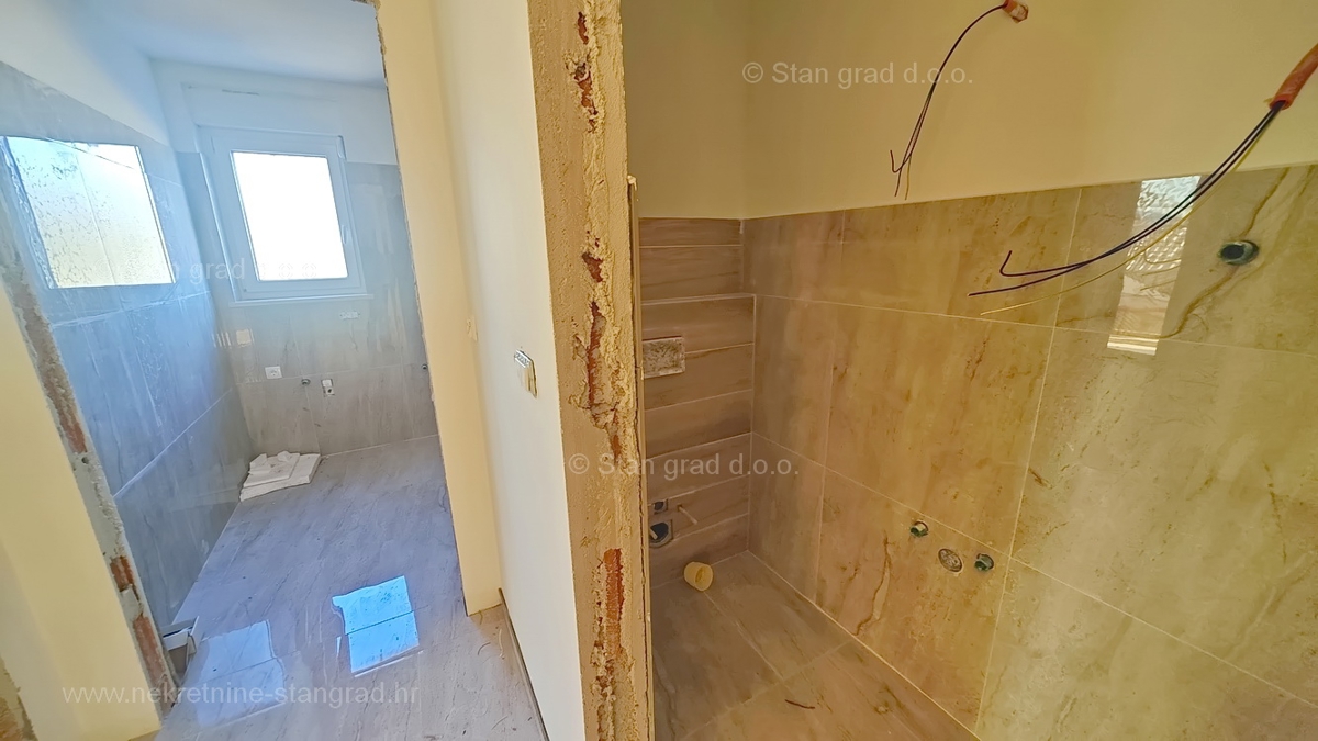 Njivice, dvosobni apartma s pogledom na morje!