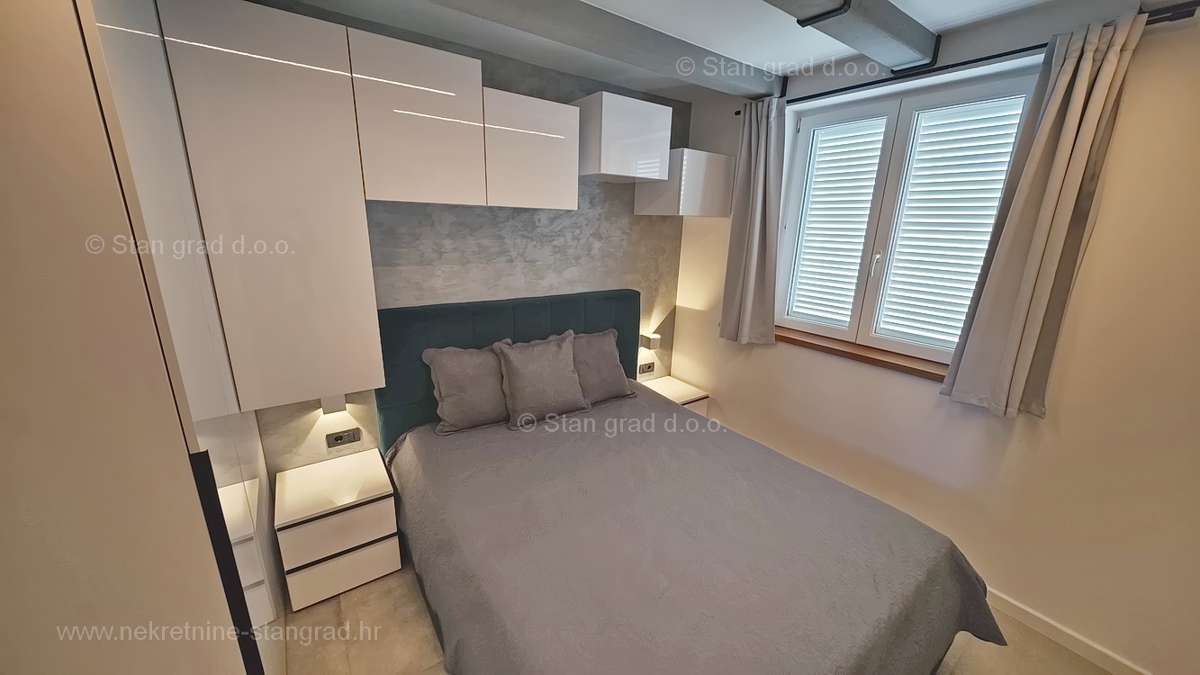 Malinska, opremljen trisobni apartma s pogledom na morje!