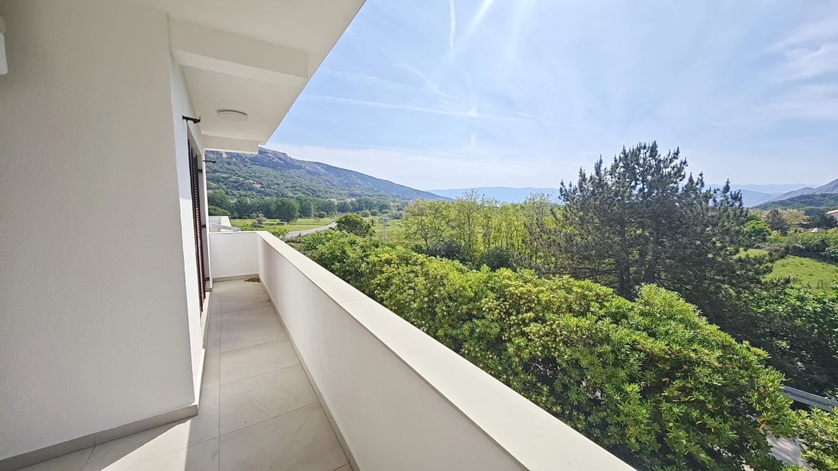 Baška, pritličje stanovanje na mirni lokaciji!