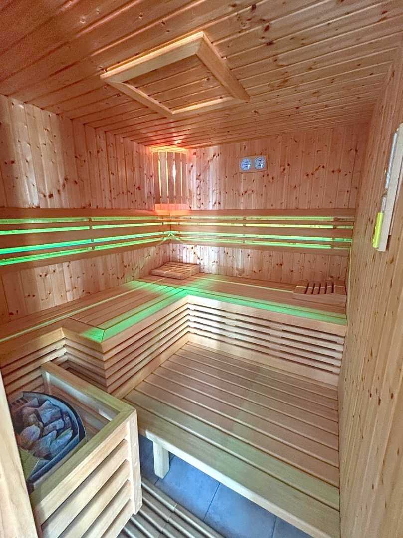 Dobrinj, čudovita vila z bazenom in prostornim vrtom!