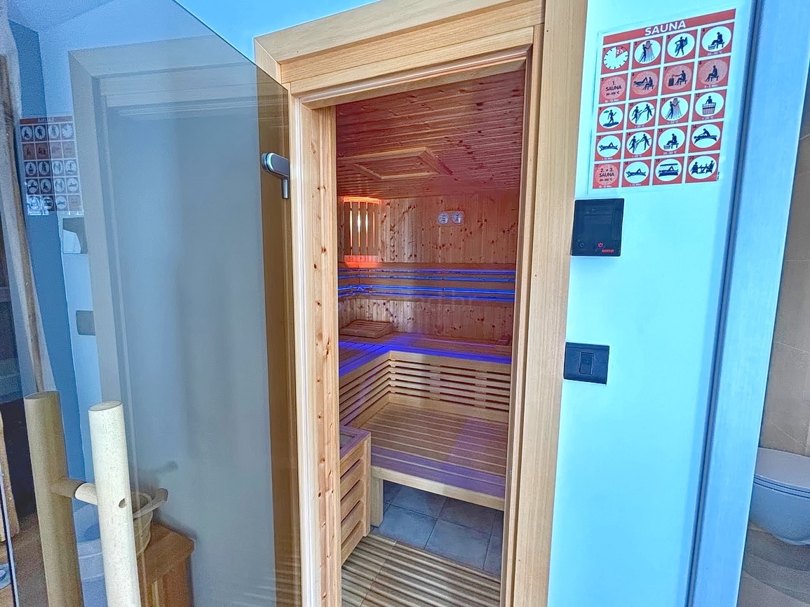 Dobrinj, čudovita vila z bazenom in prostornim vrtom!