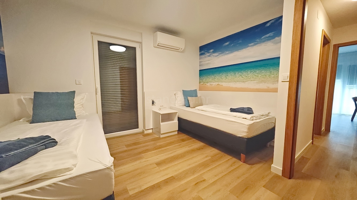 Malinska, opremljen apartma v novogradnji blizu morja!