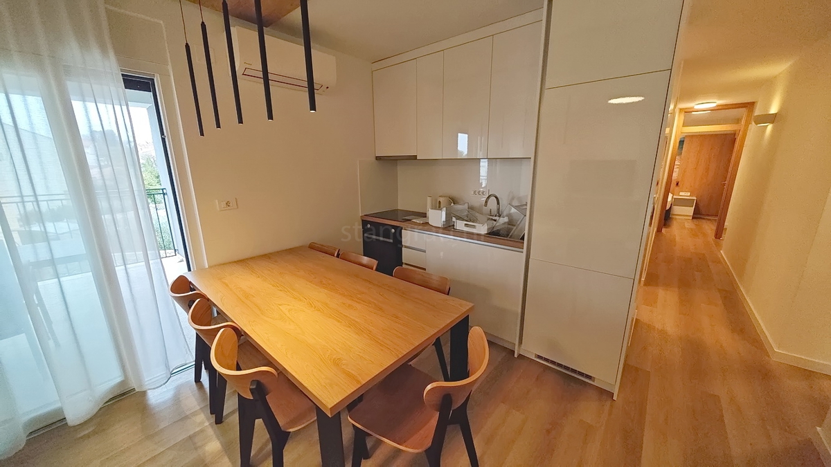 Malinska, opremljen apartma v novogradnji blizu morja!