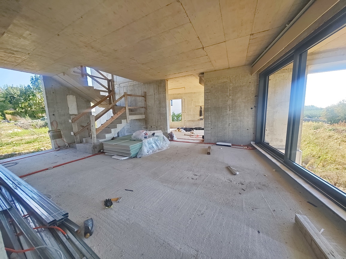 Okolica Krka, moderna hiša z odprtim pogledom na morje!