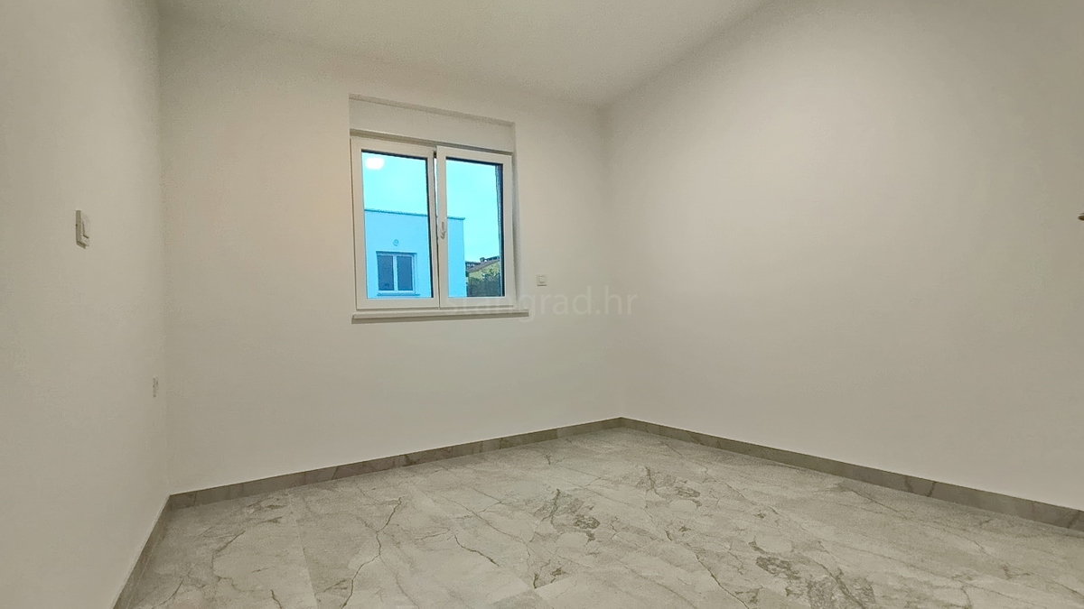 Crikvenica, izjemen apartma s pogledom na morje!