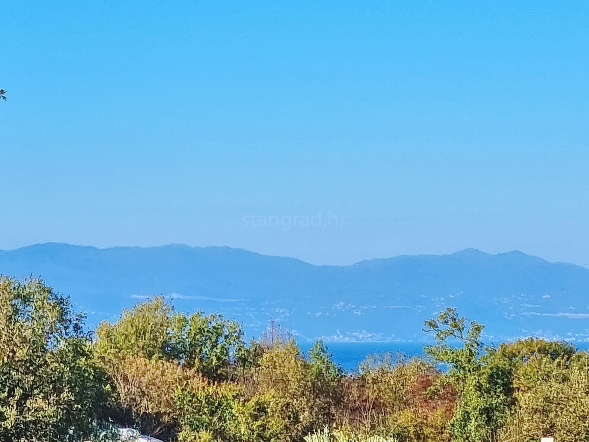Malinska, izjemno kakovostno gradbeno zemljišče na zelo dobri lokaciji!